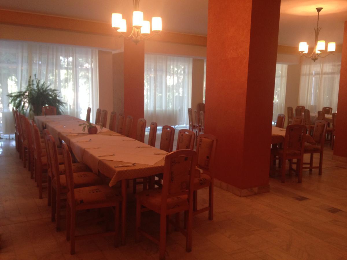 Hotel Diana Geoagiu Băi エクステリア 写真